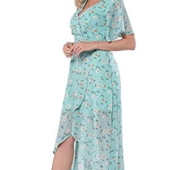 V-Neck Floral Flowy Dress in Light Blue - Picture 3 of 7